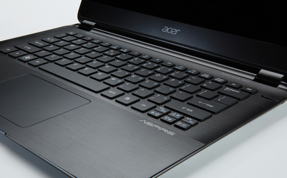 Acer Aspire S5 is world's thinnest laptop at just 15mm thick