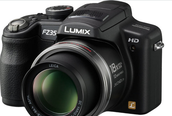 Super zoom camera shoot-out sees Panasonic FZ35/FZ38 and Canon SX20 IS triumph