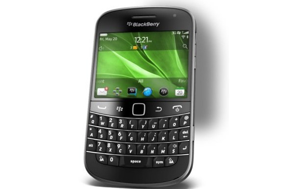 BlackBerry Bold 9900/9930 handset officially announced