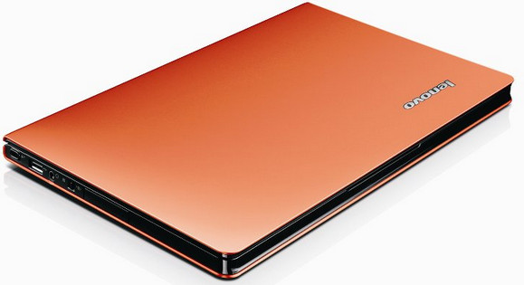 Lenovo IdeaPad U260 shoulder barges the MacBook Air