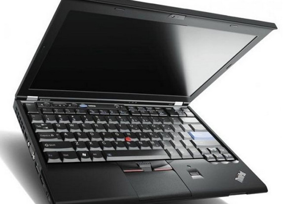Lenovo ThinkPad X220 picks up rave review, feels much love