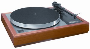 Linn exits CD market with digital streaming; vinyl still rules