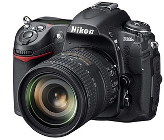 Nikon D300S reviews flood in. Lustful feelings follow 