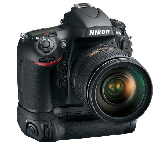 Nikon D800 SLR official pictures leaked in all their salivating glory