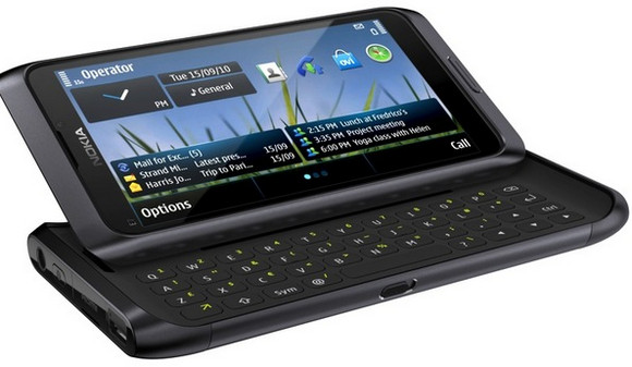  Nokia Communicator returns with the Nokia E7
