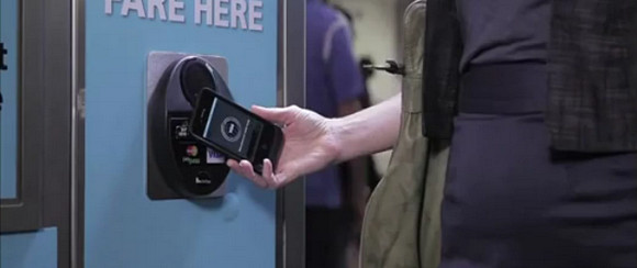 NYC subway Visa trial invites people to wave their expensive phones about