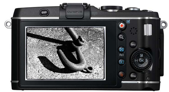 Olympus PEN E-P3 Micro Four Thirds touchscreen camera looks a beaut