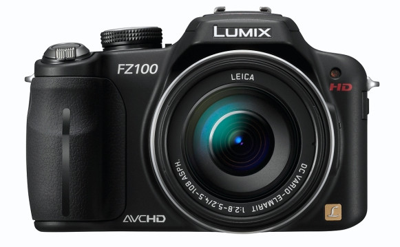 Panasonic Lumix DMC-FZ100 - our king of the superzooms for the summer