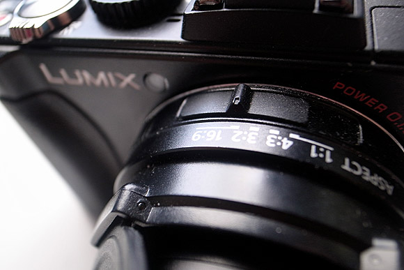 Panasonic Lumix LX5 compact, full review and specs