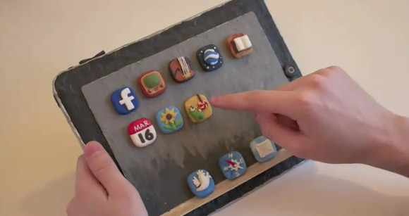 Woman makes interactive iPad out of plasticine [vido]
