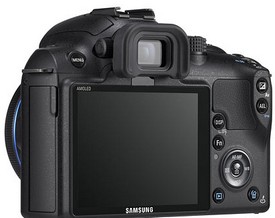 Samsung announces NX10 camera with interchangeable lens system