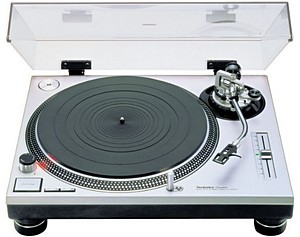 Technics turntables set to continue, despite rumours