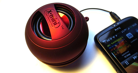 XMI X-mini II capsule mini speaker impresses with a big sound
