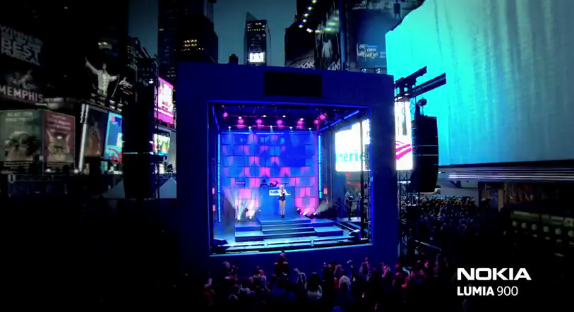 Nokia launches Lumia 900 with glitzy Times Square pop event