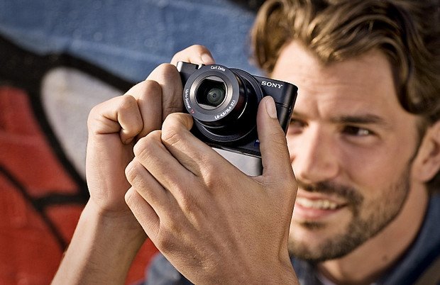 Sony Cyber-shot RX100 enthusiast compact packs 20MP, fast f1.8 lens and large sensor