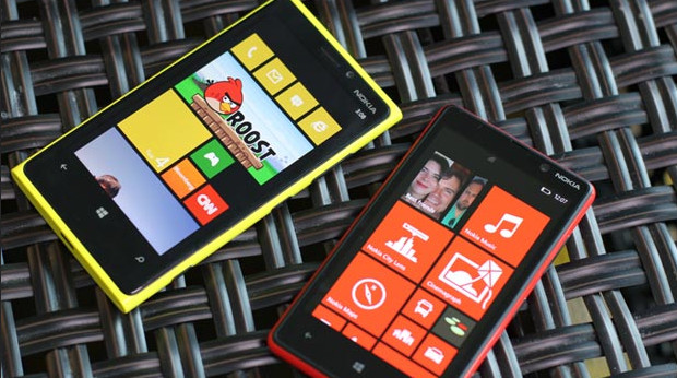 Nokia unveils Lumia 820 and 920 Windows Phone smartphones