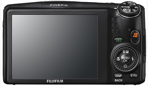 finepix-f900exr-compact-2
