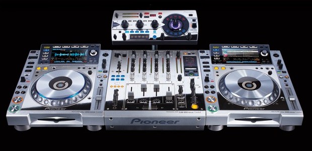 Pioneer unveil hideously tacky Platinum Edition CDJ-2000nexus multi-player, DJM-900nexus mixer and RMX-1000 Remix Station
