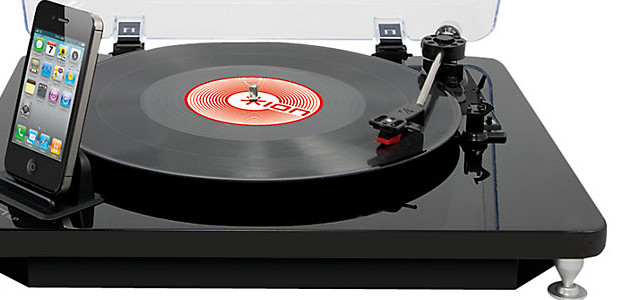 Get your vinyl on to your iPhone, iPad and iPod Touch with the ION iLP Digital Conversion Turntable