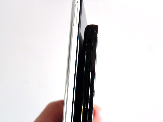 HTC One versus Samsung Galaxy S2 - size comparison