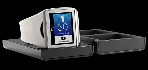 Qualcomm Toq smartwatch for Android promises a revolutionary colour touch screen and wireless charging