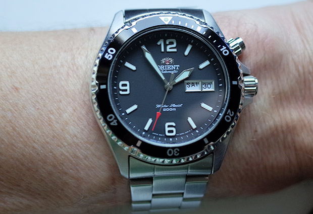 Orient Mako CEM65001B review - a sleek, great value, automatic divers watch