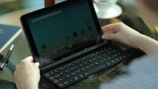 Is that a LG Rolly roll-out keyboard in your pocket or are you just pleased to see me?