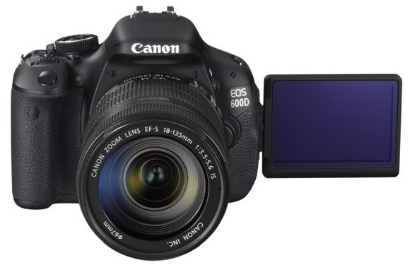 Canon EOS 600D offers 18MP and HD movies in budget package