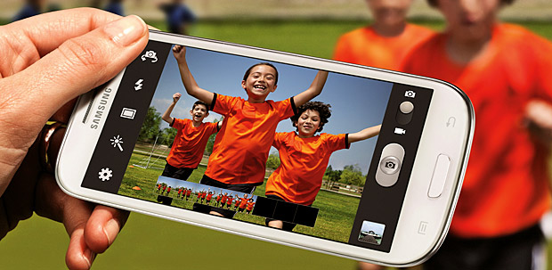 Samsung Galaxy SIII announced with 4.8 inch HD Super AMOLED display