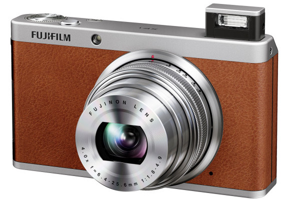 Fujifilm XF1 compact camera ratchets up the retro style