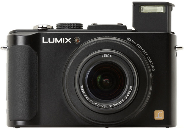 Panasonic Lumix LX7 compact camera picks up enthusiastic reviews