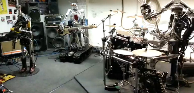 Who wants to see a bunch of robots play Motorhead's 'Ace Of Spades'?
