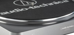 Audio-Technica AT-LP60 USB turntable effortlessly spins your vinyl into ...
