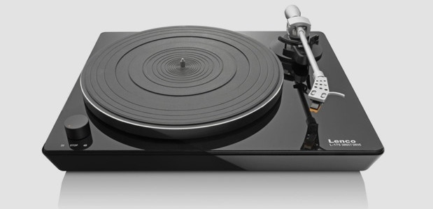 Lenco L-175 USB turntable serves up retro vinyl styling with USB port